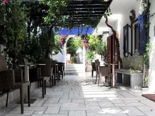 Helliniko Appartamento Paro