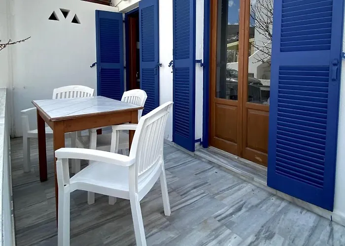 Helliniko * פארוס